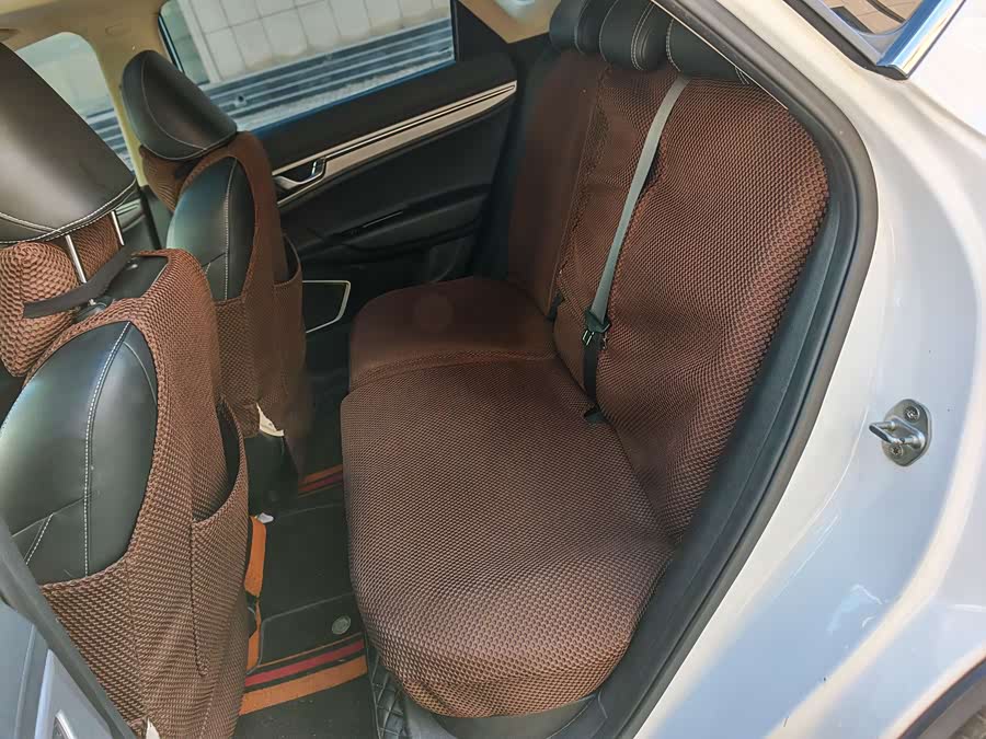 GEELY Emgrand GS 2020 car image #11