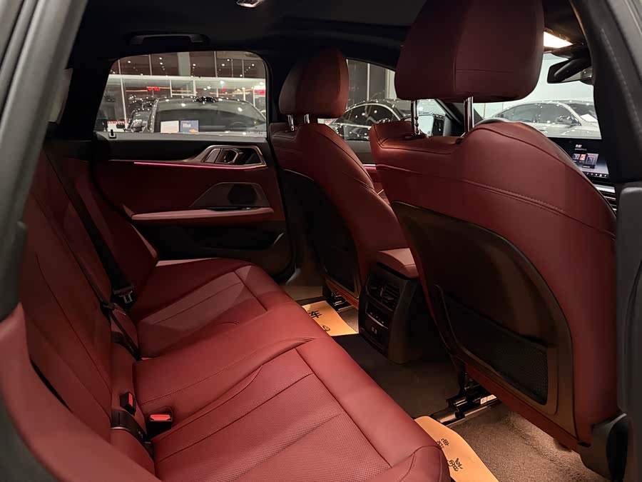 BMW i4 2025 #11 BMW i4 2025 car image #11