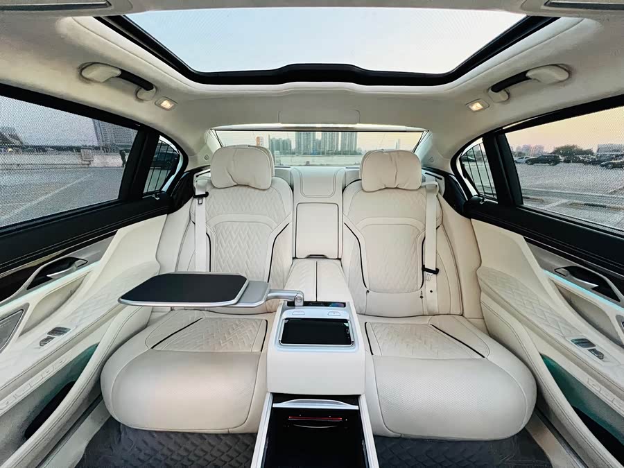 BMW 7 Series 2020 #11 BMW 7 Series 2020 car image #11