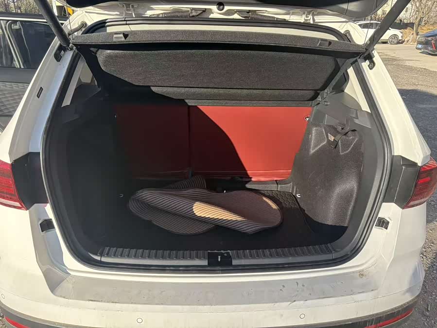 Volkswagen Tharu 2022 immagine di auto #11