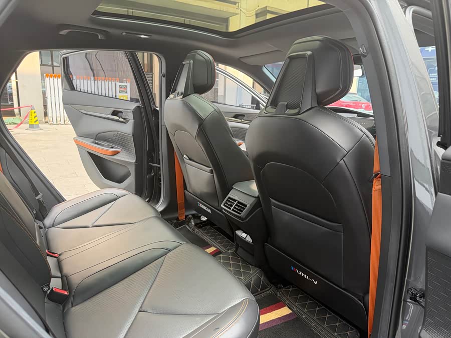 Changan UNI-V 2022 #11 Changan UNI-V 2022 immagine di auto #11