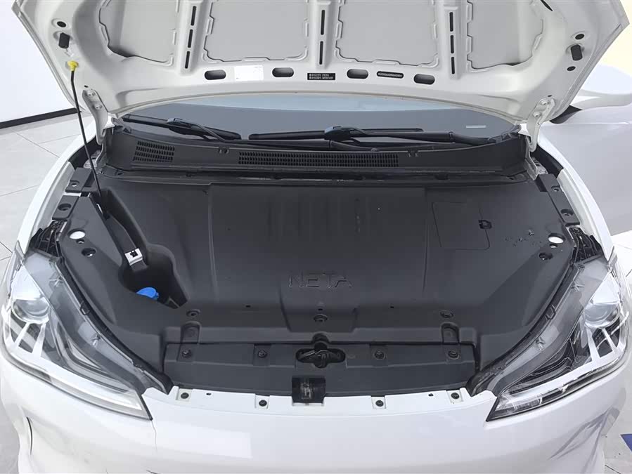 哪吒汽车 哪吒V 2022 #11 哪吒汽车 哪吒V 2022 汽车图片 #11