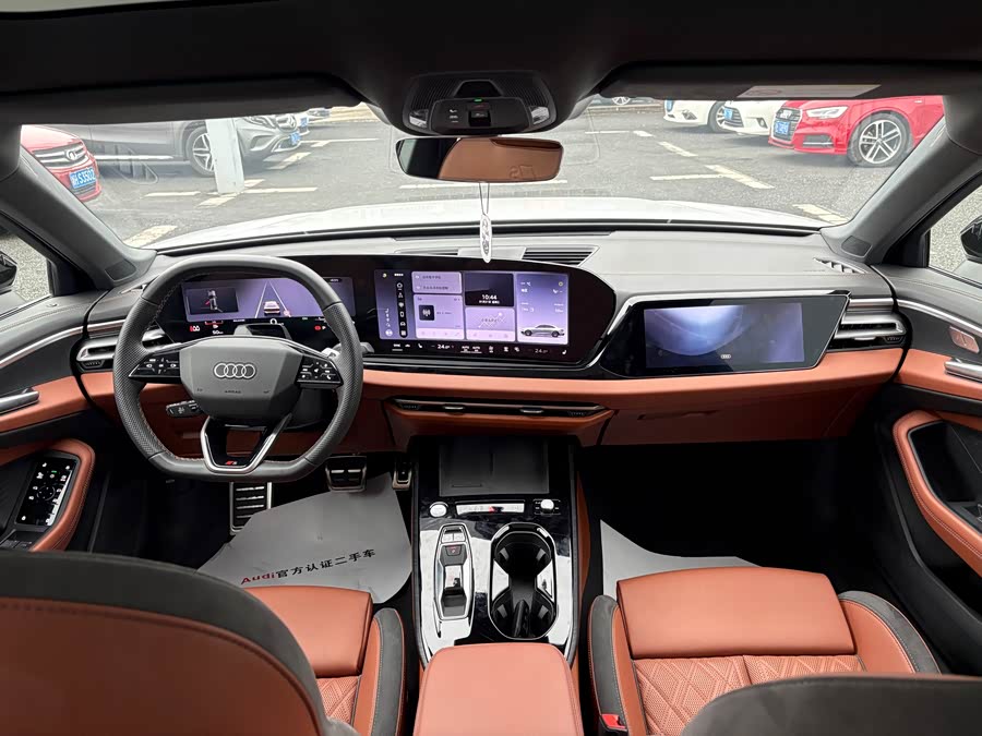 Audi Q3 2025 car image #11