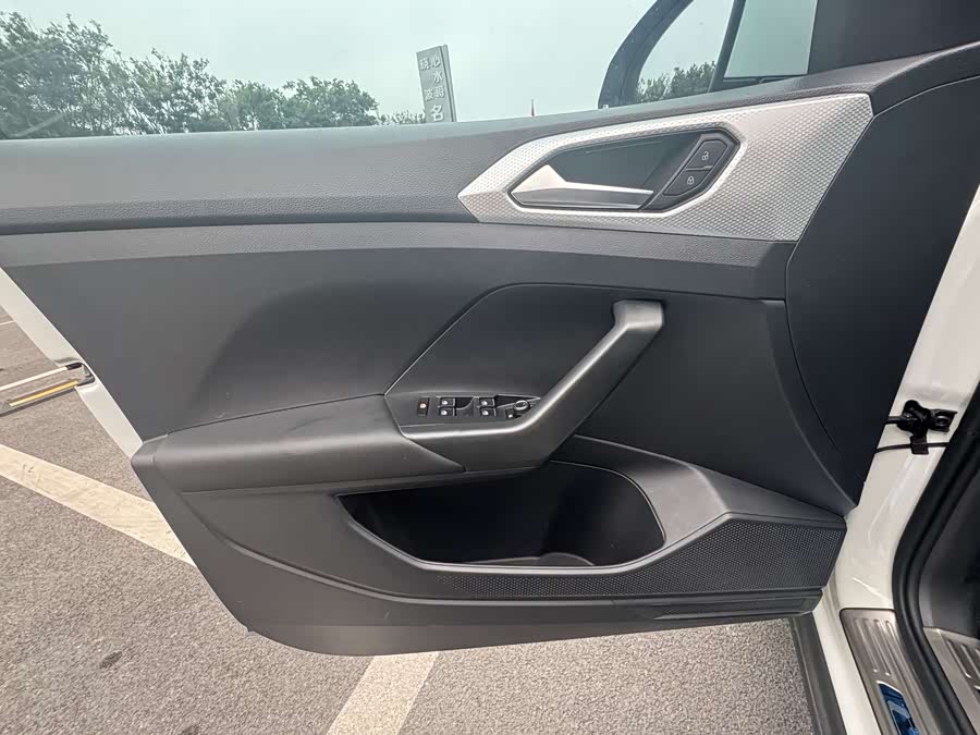 Volkswagen Tacqua 2022 car image #11