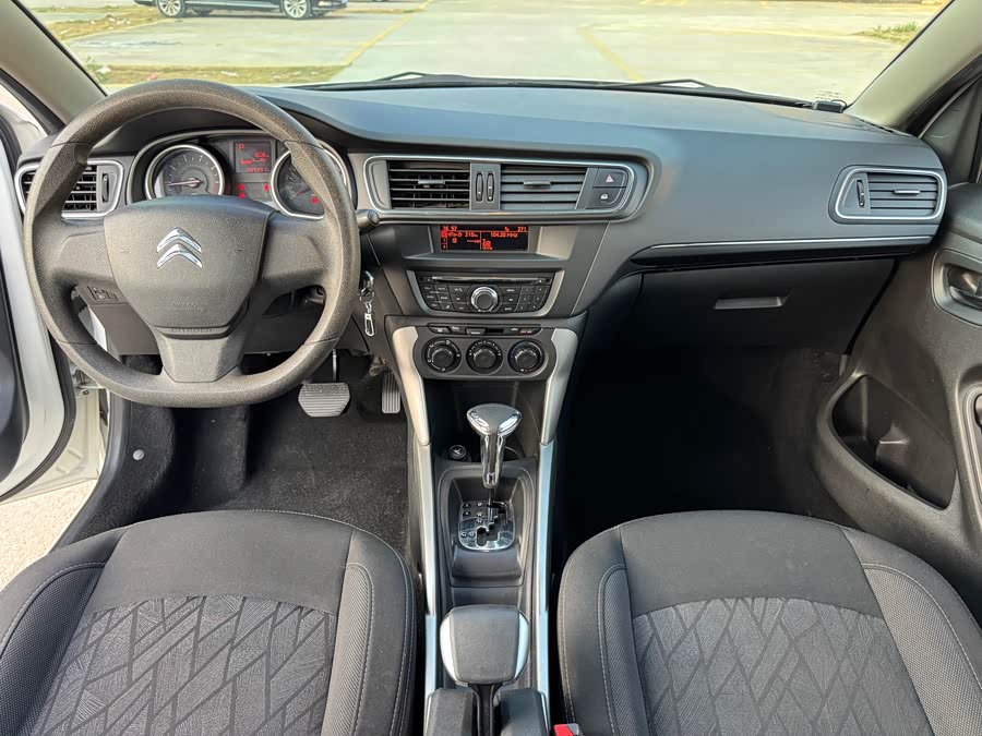 Citroen C3-XR 2015 car image #11