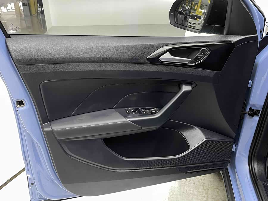 Volkswagen Tharu 2024 car image #11