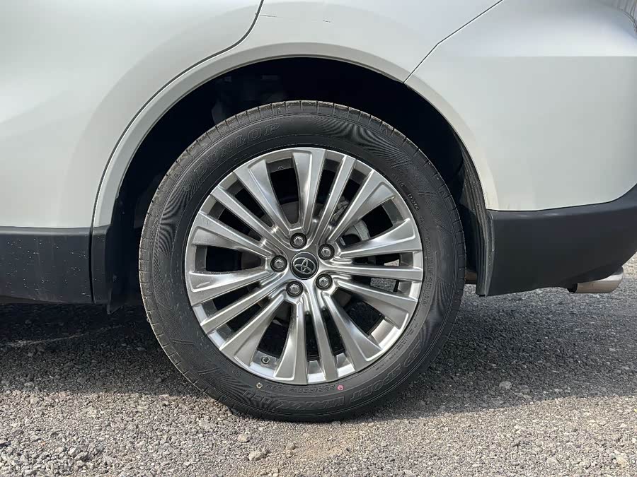 Toyota Harrier 2023 immagine di auto #11