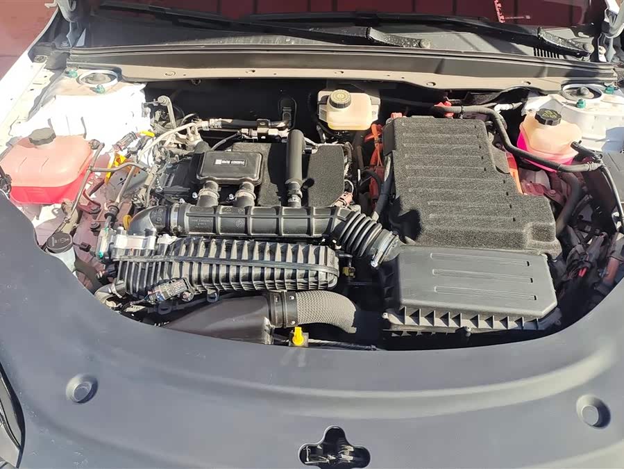 BYD Seal 05 DM-i 2025 car image #11