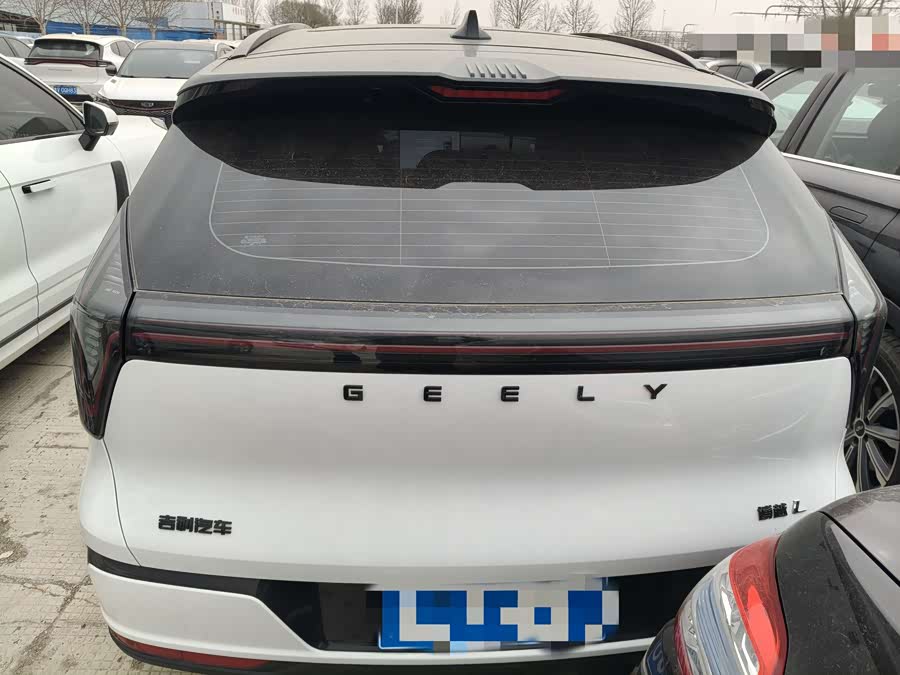 GEELY Boyue L 2025 car image #11