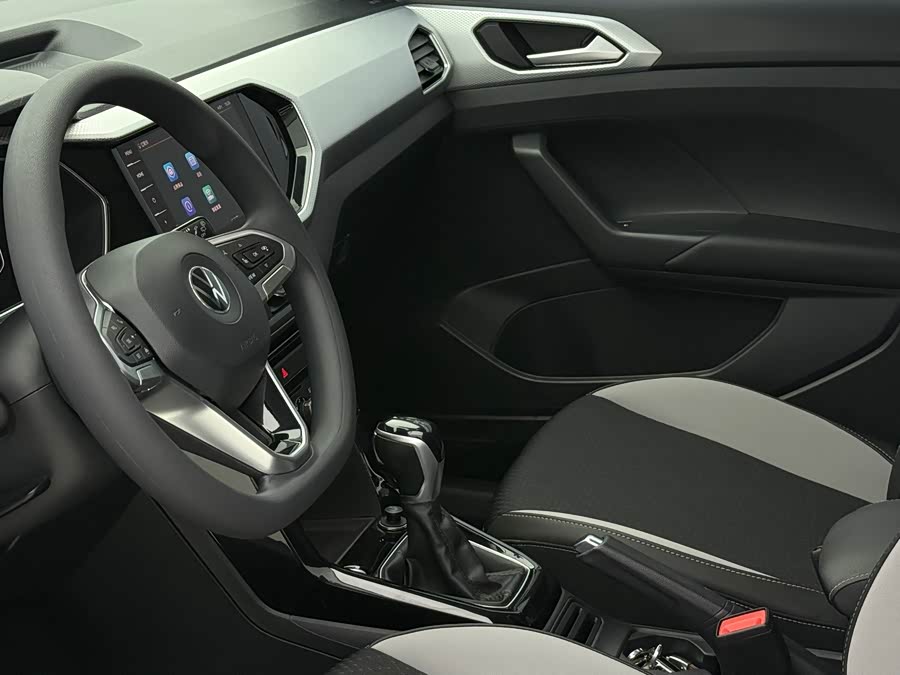 Volkswagen Tacqua 2021 car image #11