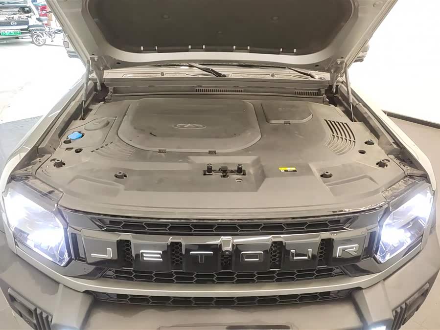 Jetour Traveller 2023 car image #11