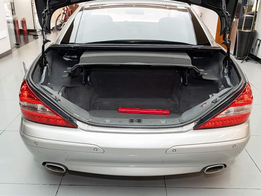 Mercedes-Benz SL Class 2007 car image #11