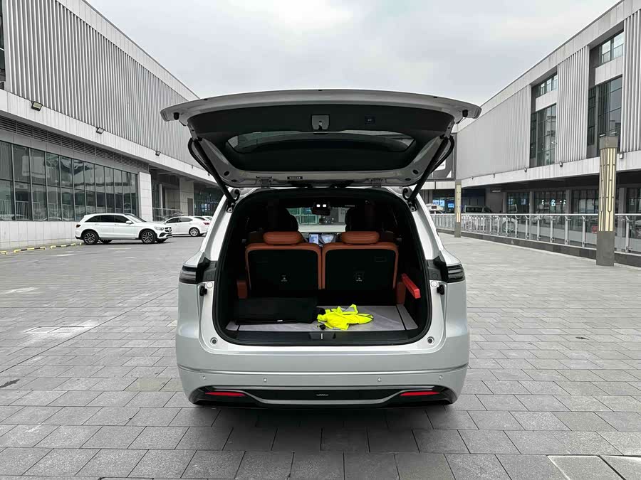 Deepal S09 2025 imagen de coche #11