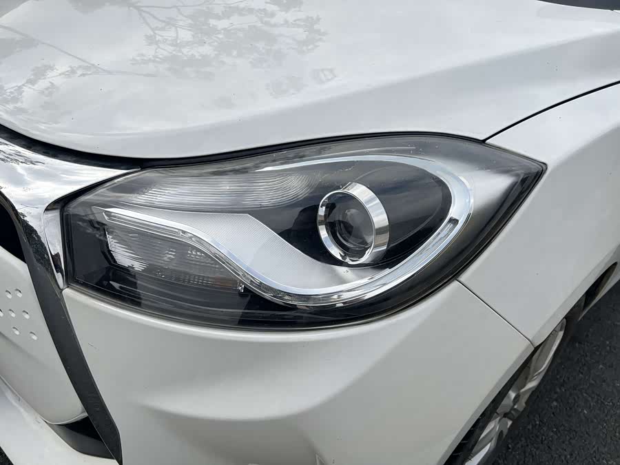 JAC 2017 #11 JAC 2017 car image #11