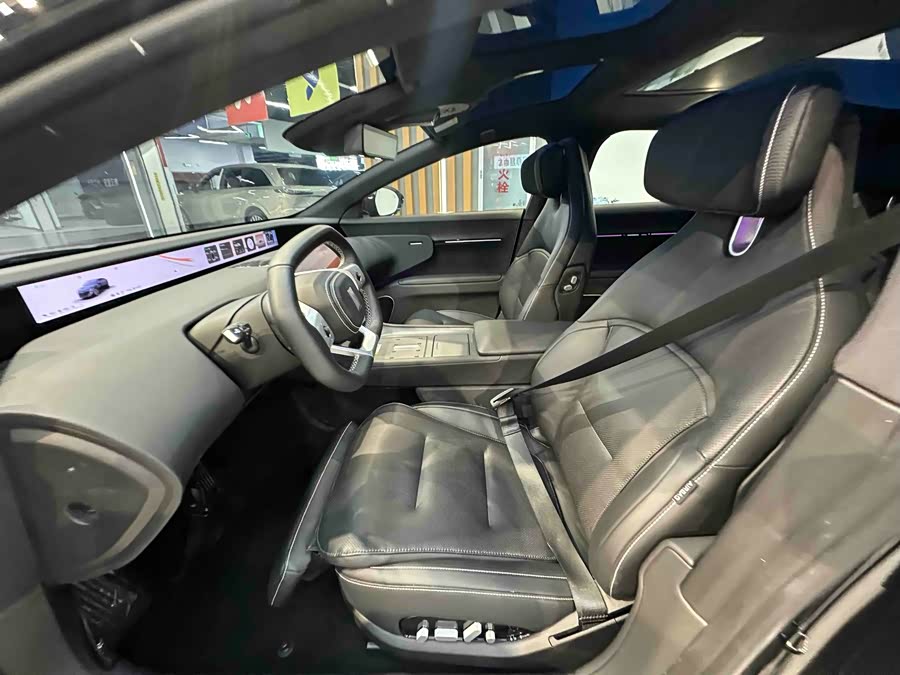 Avatr 12 2024 car image #11