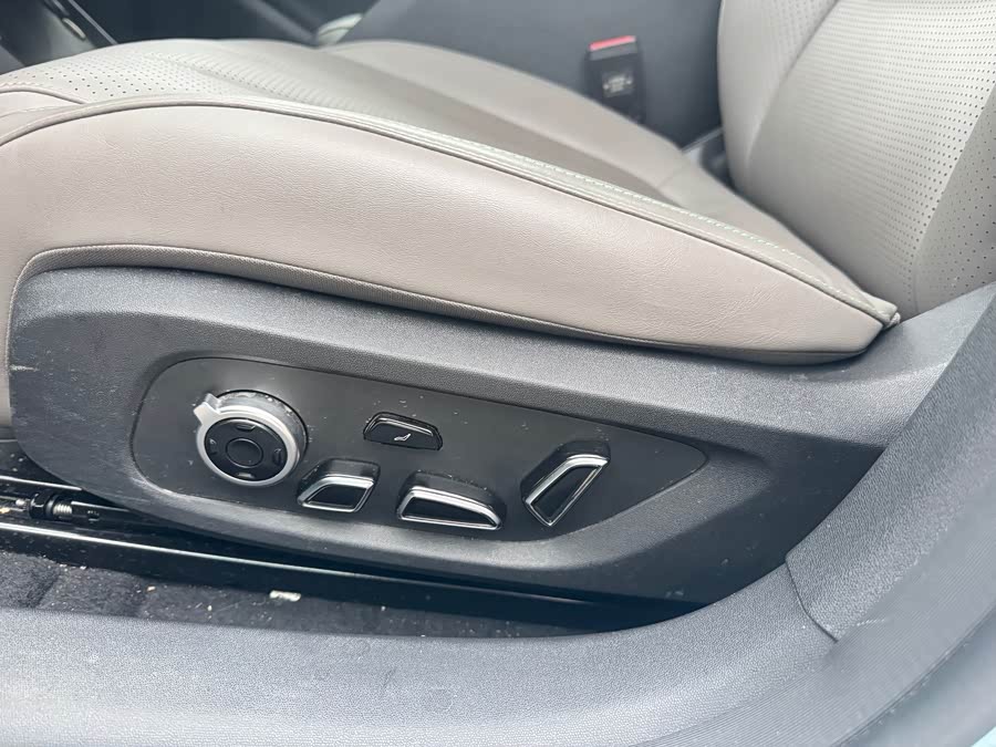 Deepal L07 2024 imagem de carro #11