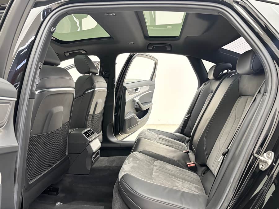 Audi A6L 2021 car image #11