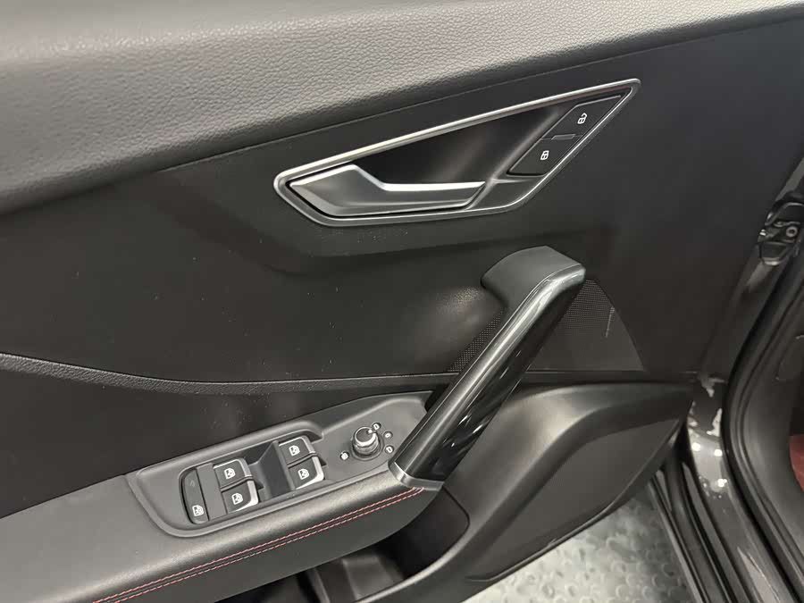 Audi Q2L 2022 imagem de carro #11