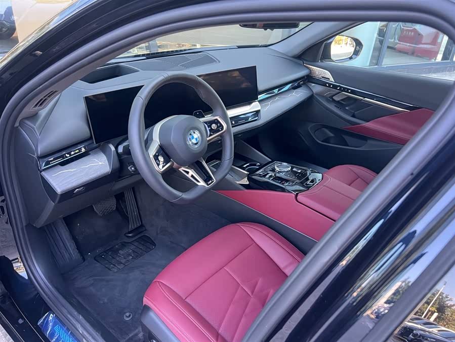 BMW 5 Series 2025 car image #11