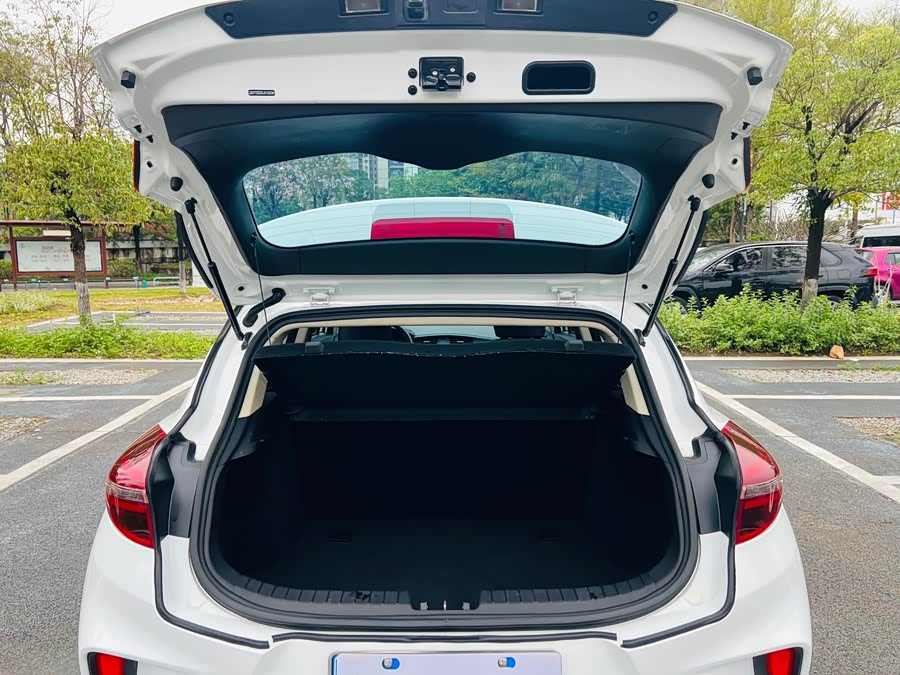 GEELY Emgrand GS 2021 car image #11