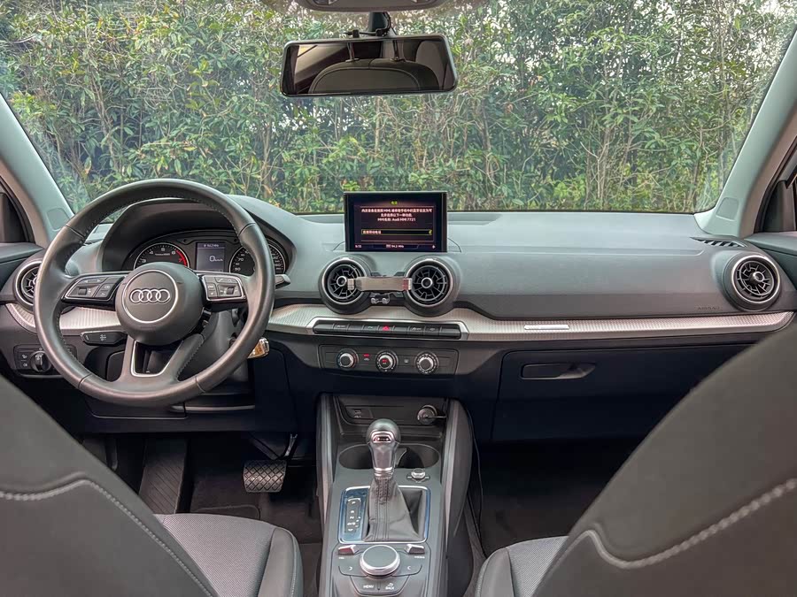 Audi Q2L 2021 #11 Audi Q2L 2021 car image #11