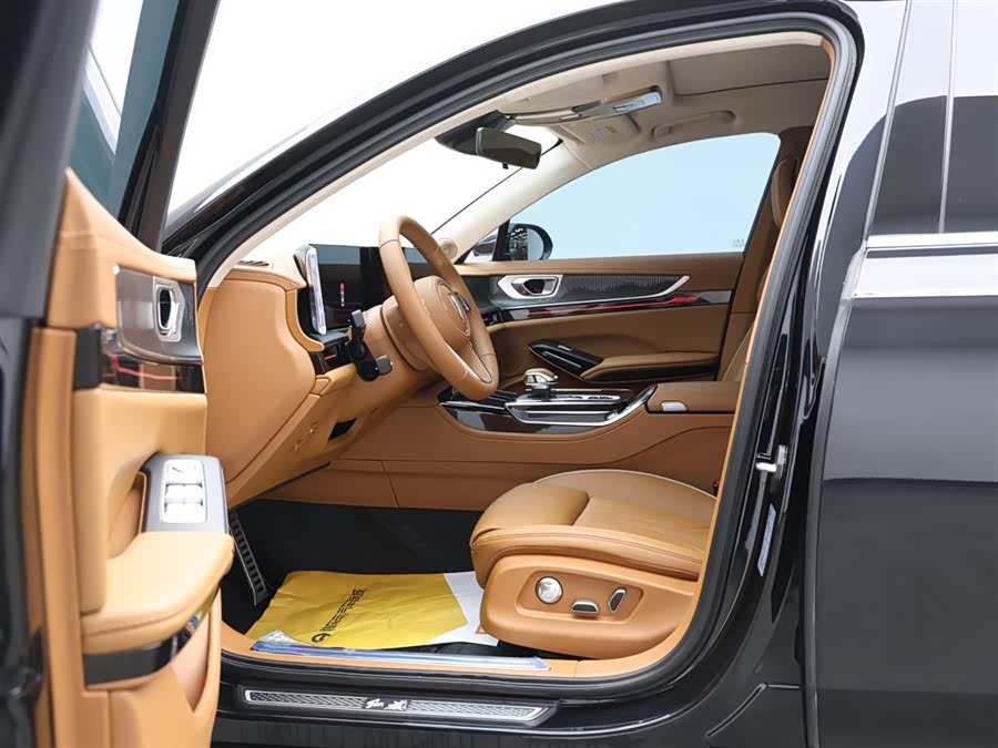 HongQi H9 2025 car image #11