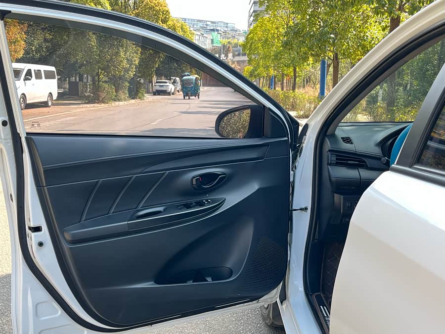 Toyota Yaris L Zhixiang 2019 immagine di auto #11