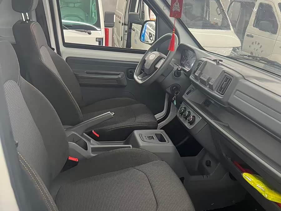 凯翼 凯翼江豚E7 2025 汽车图片 #11