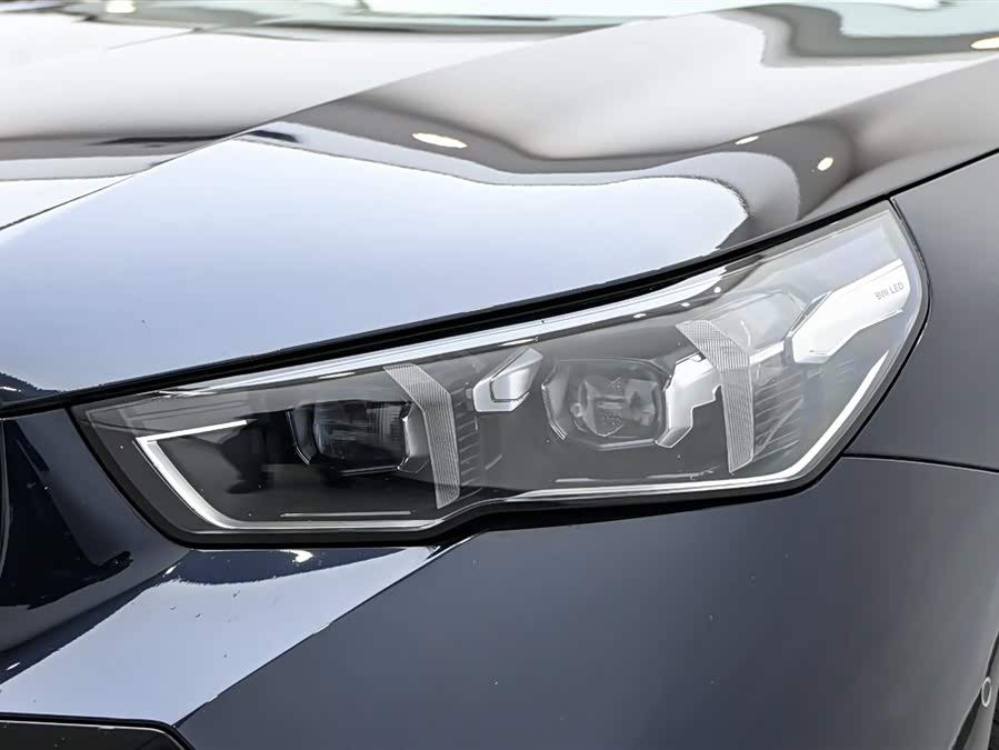 BMW 5 Series 2024 car image #11