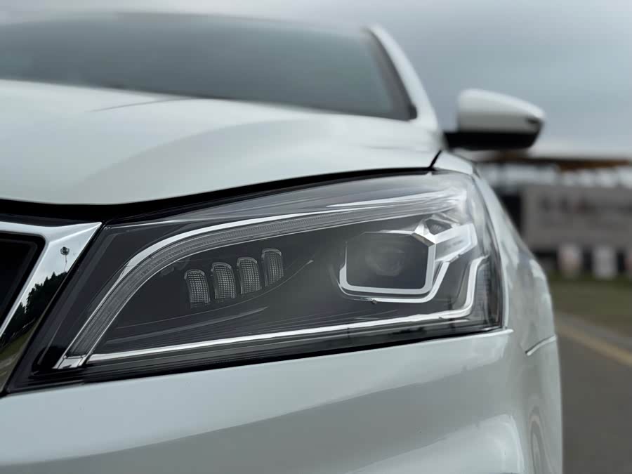 GEELY Emgrand 2020 #11 GEELY Emgrand 2020 car image #11