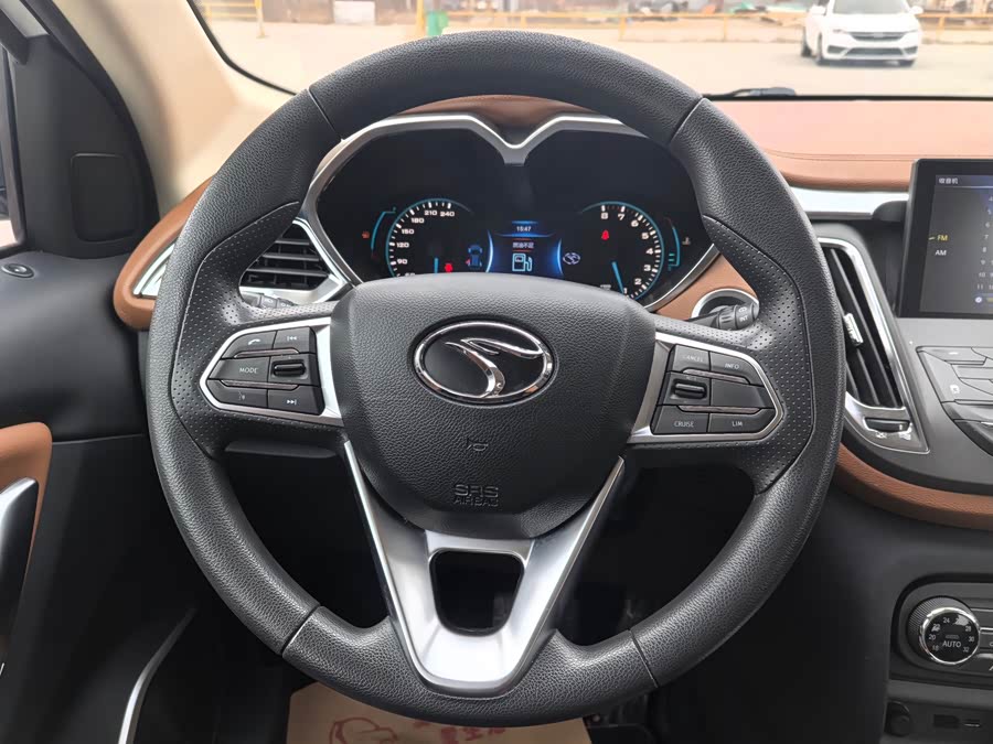 Soueast DX7 2016 car image #11