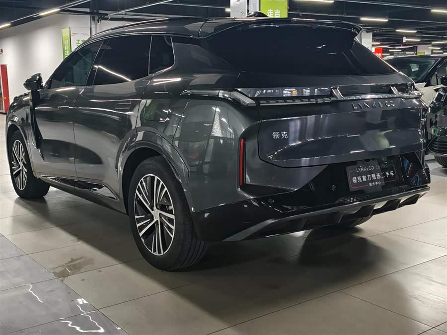 Lynk & Co 08 EM-P 2024 car image #11