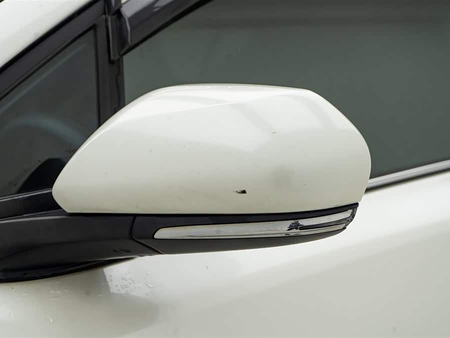 Toyota C-HR 2021 car image #11