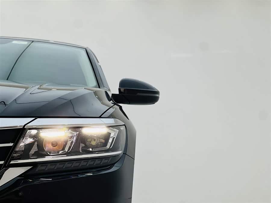 Volkswagen Passat 2020 изображение автомобиля #11