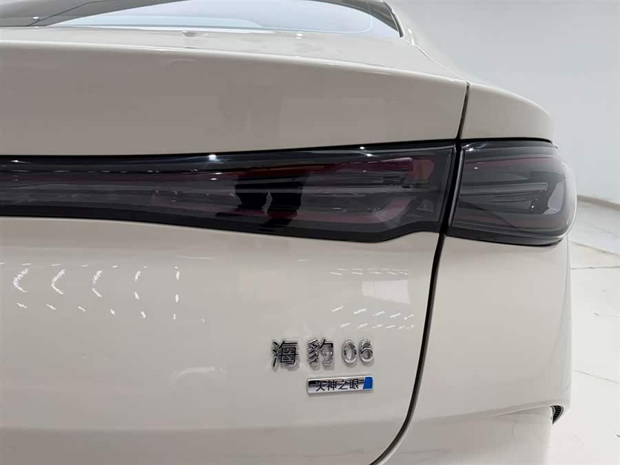 BYD Seal 06 New Energy 2025 car image #11
