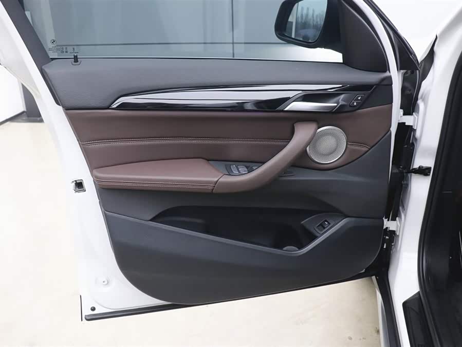 BMW X1 2023 immagine di auto #11