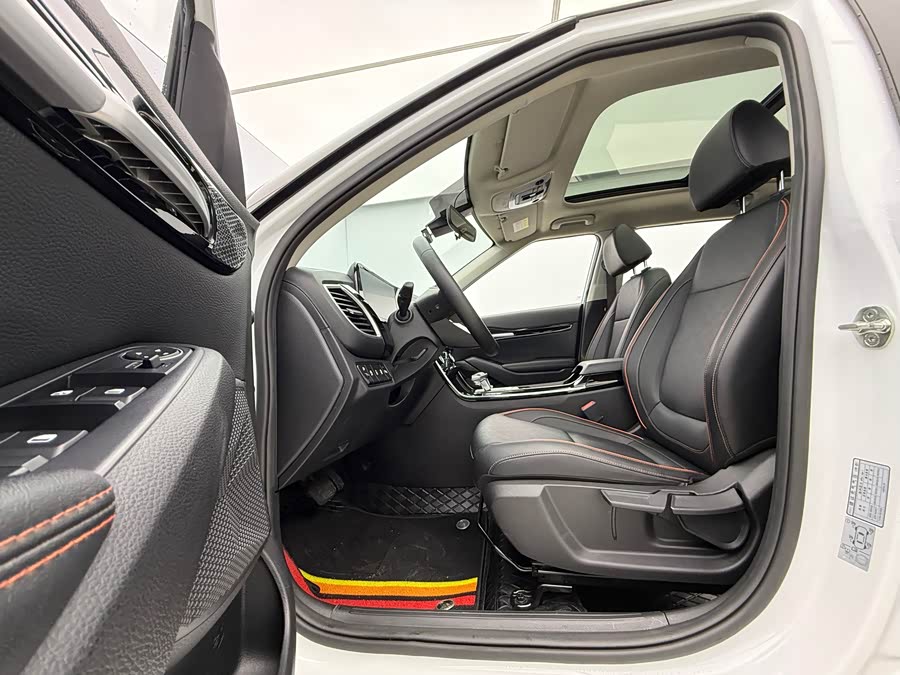 Kia Seltos 2023 imagen de coche #11