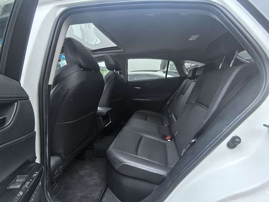 Toyota Venza 2023 car image #11