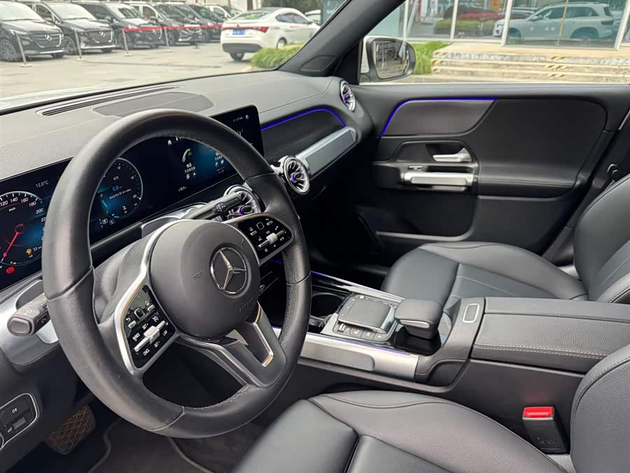 Mercedes-Benz GLB Class 2023 immagine di auto #11