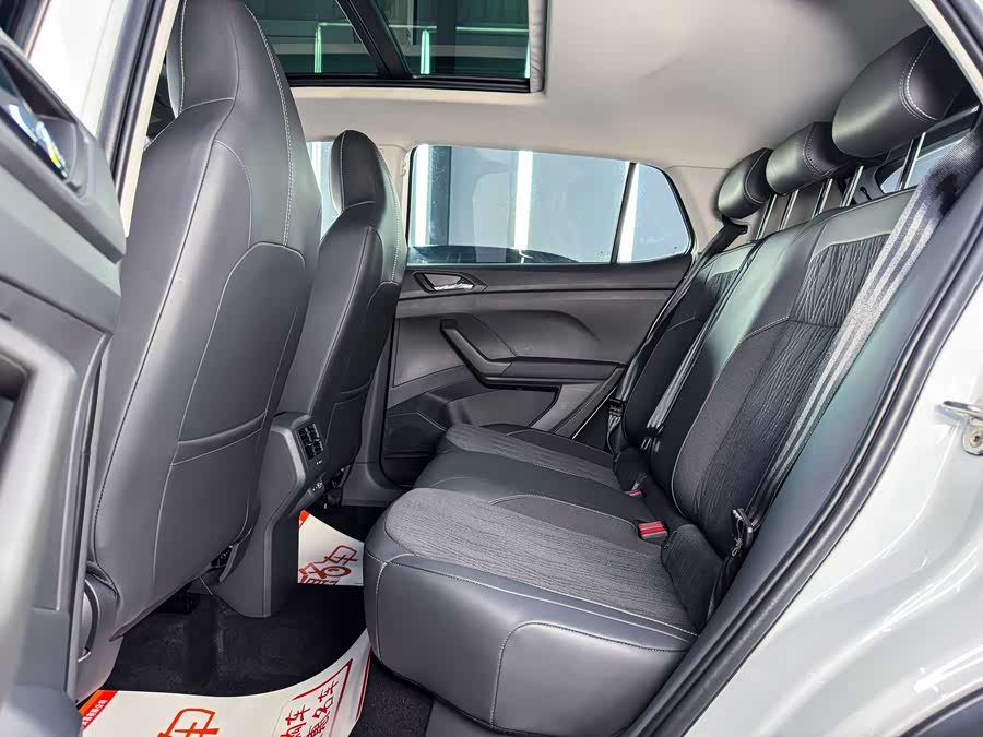 Volkswagen T-Cross 2024 car image #11