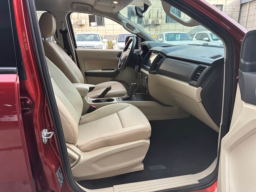 Ford Everest 2018 car image #11