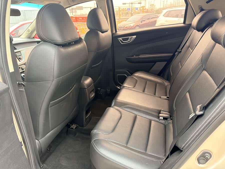 GEELY 2018 car image #11