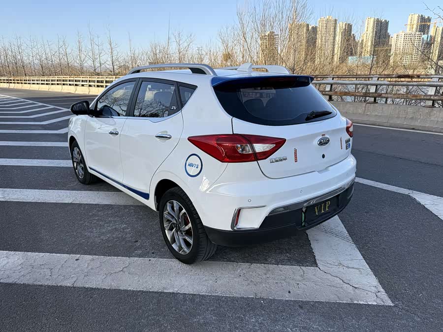 JAC 2018 #11 JAC 2018 car image #11