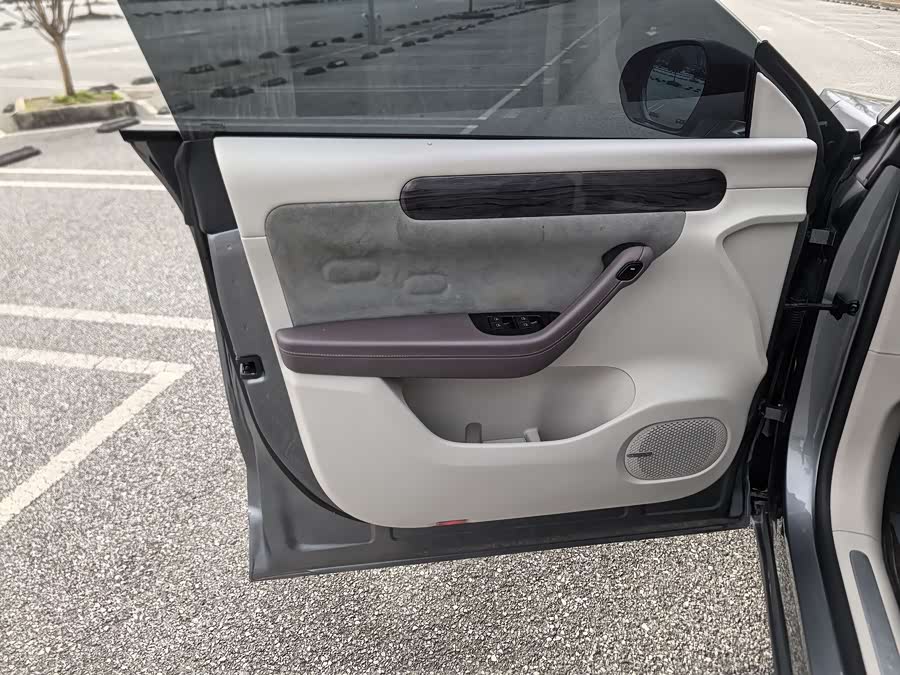 Leapmotor C11 2022 car image #11