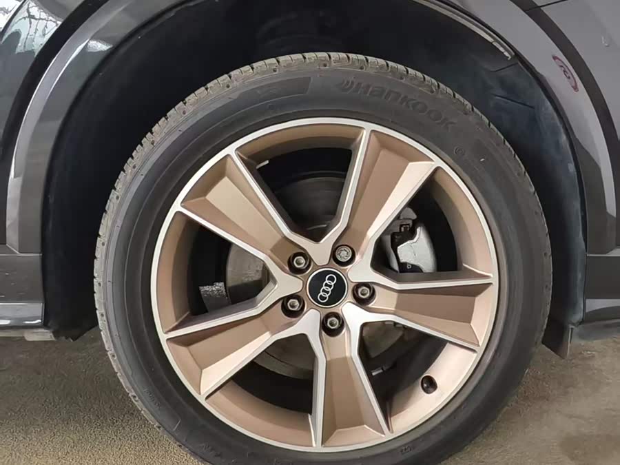 Audi Q2L 2024 imagem de carro #11