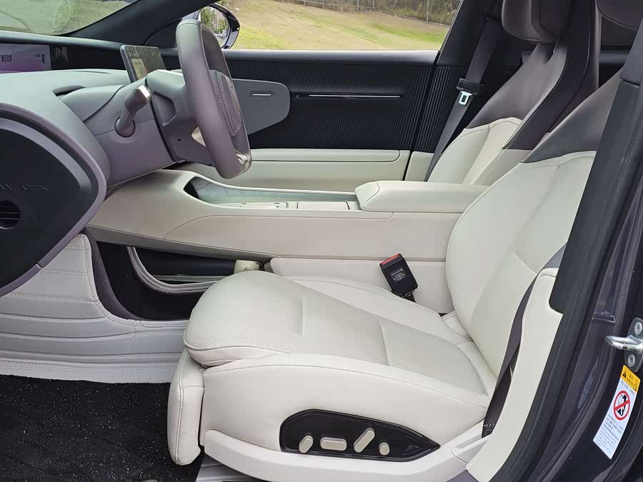 Avatr 12 2023 imagem de carro #11