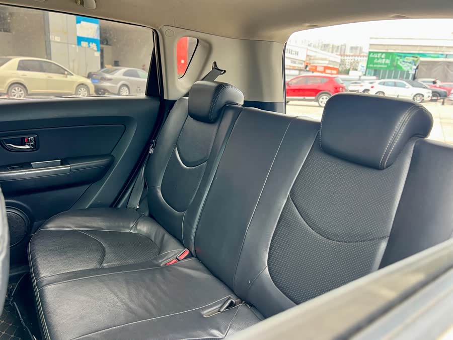 Kia Soul 2011 immagine di auto #11