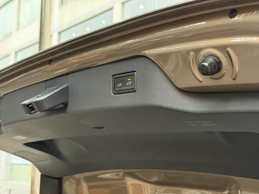 Volkswagen Passat 2018 car image #11