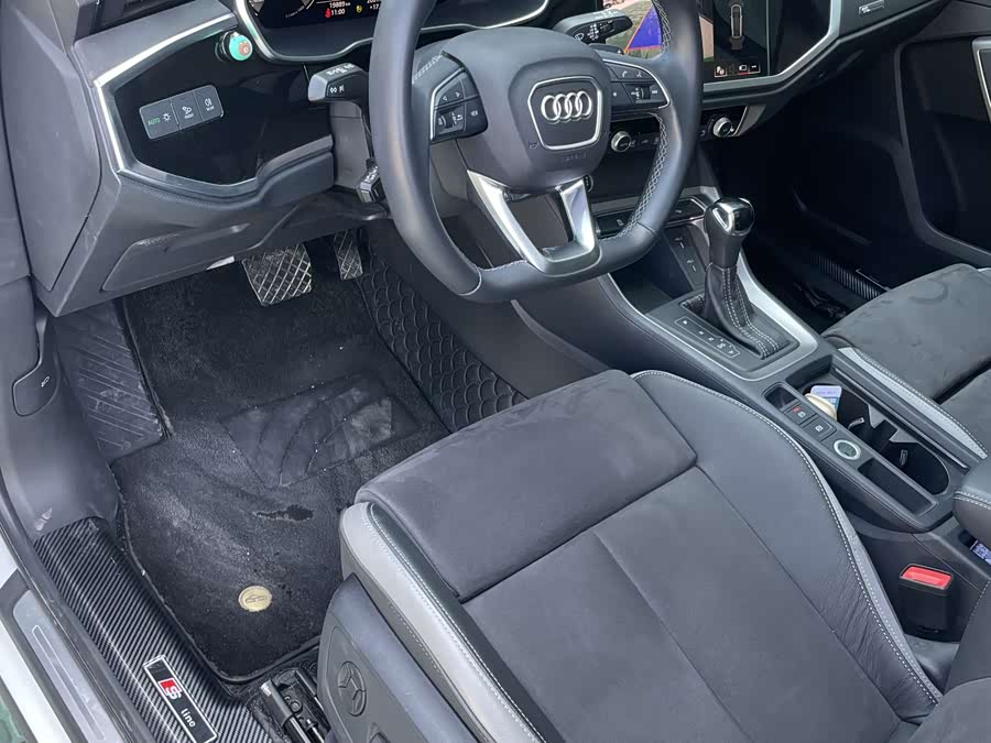 Audi Q3 2023 #11 Audi Q3 2023 car image #11