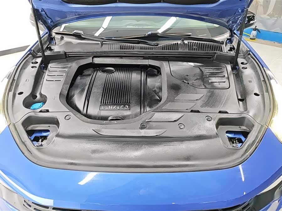 Lynk & Co 02 2019 car image #11